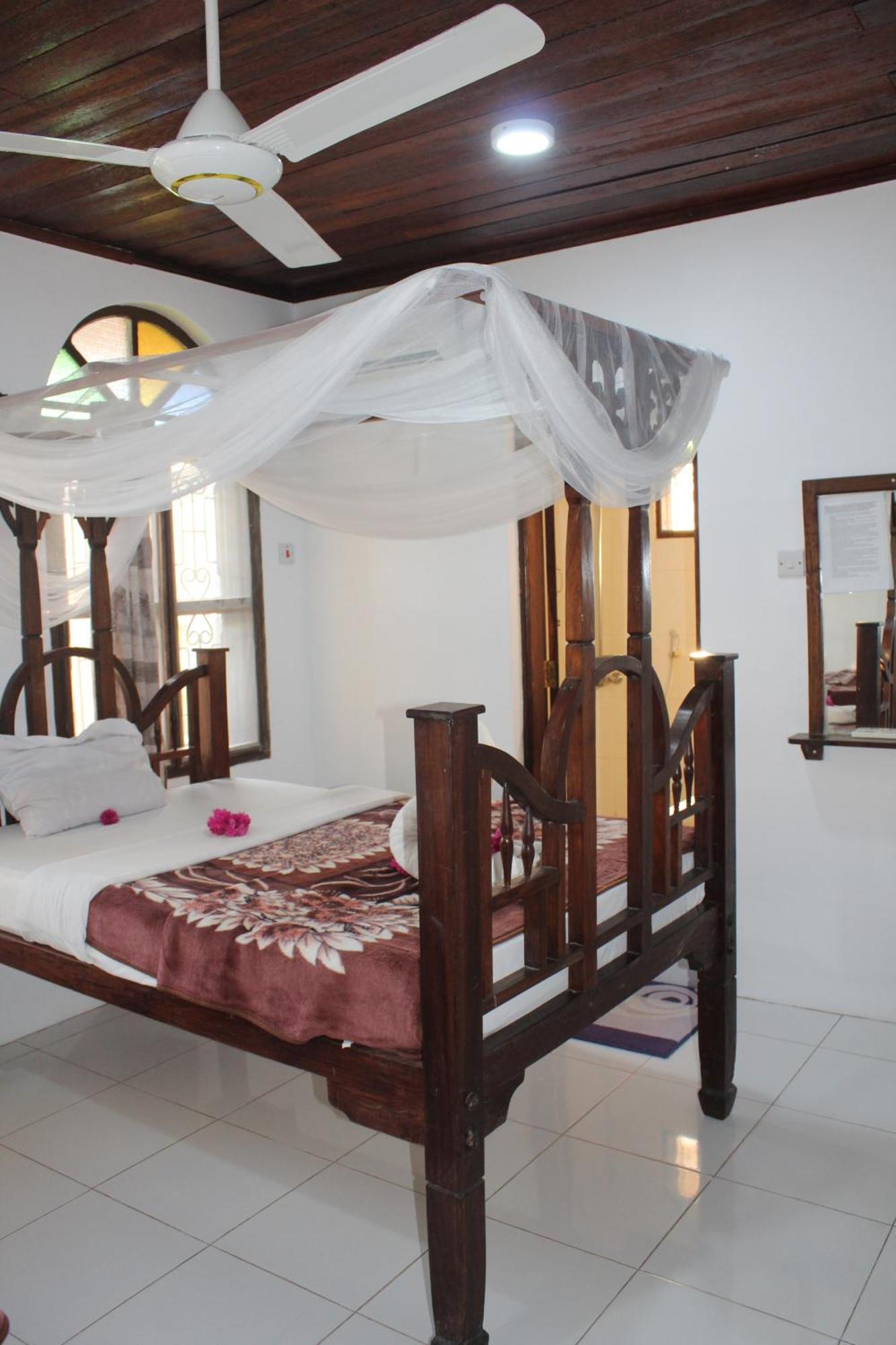 Garden Lodge Zanzibar Extérieur photo